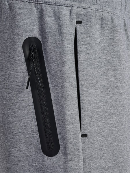 HUMMEL - hmlTECH Fleece Shorts, Hose