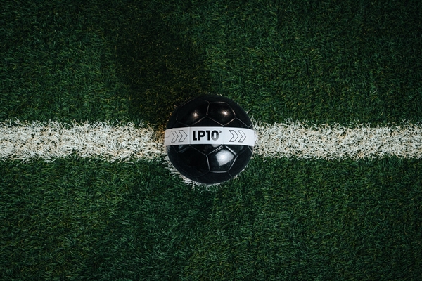 Hummel - LP10 Fu�ball